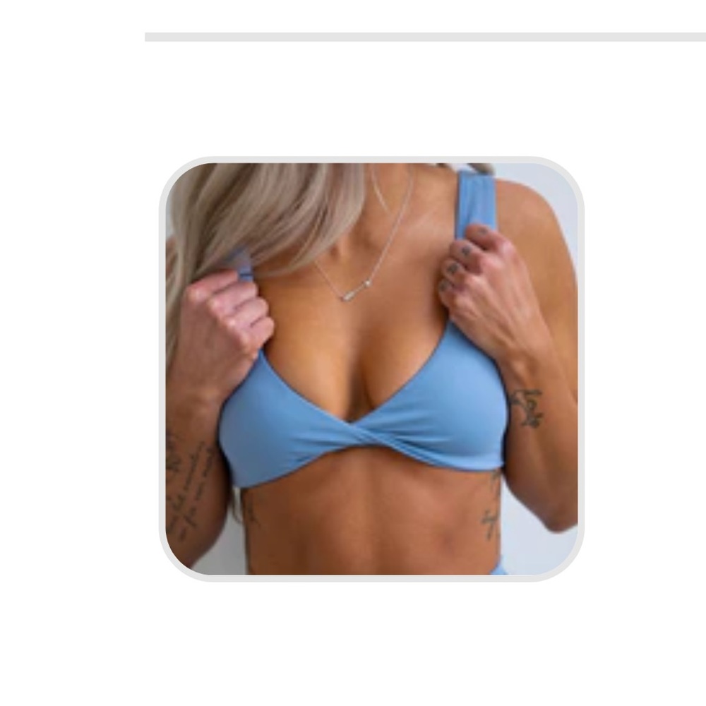 CLASSIC FIT TWIST BRA - AZUR FIT
